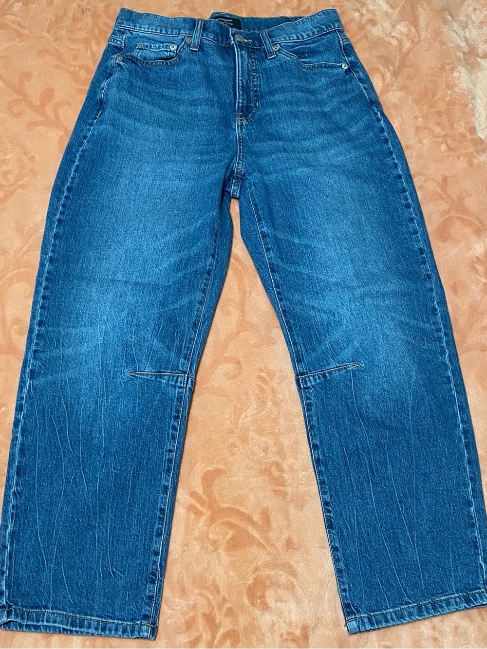 Women Banana Republic Barrel Mid-Rise Ankle Jeans Medium Wash Size 29 / 8
